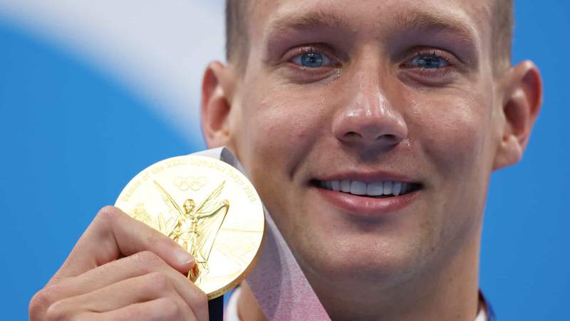 Abrahamson: Caeleb Dressel wins Olympics with tear-jerking video call after gold