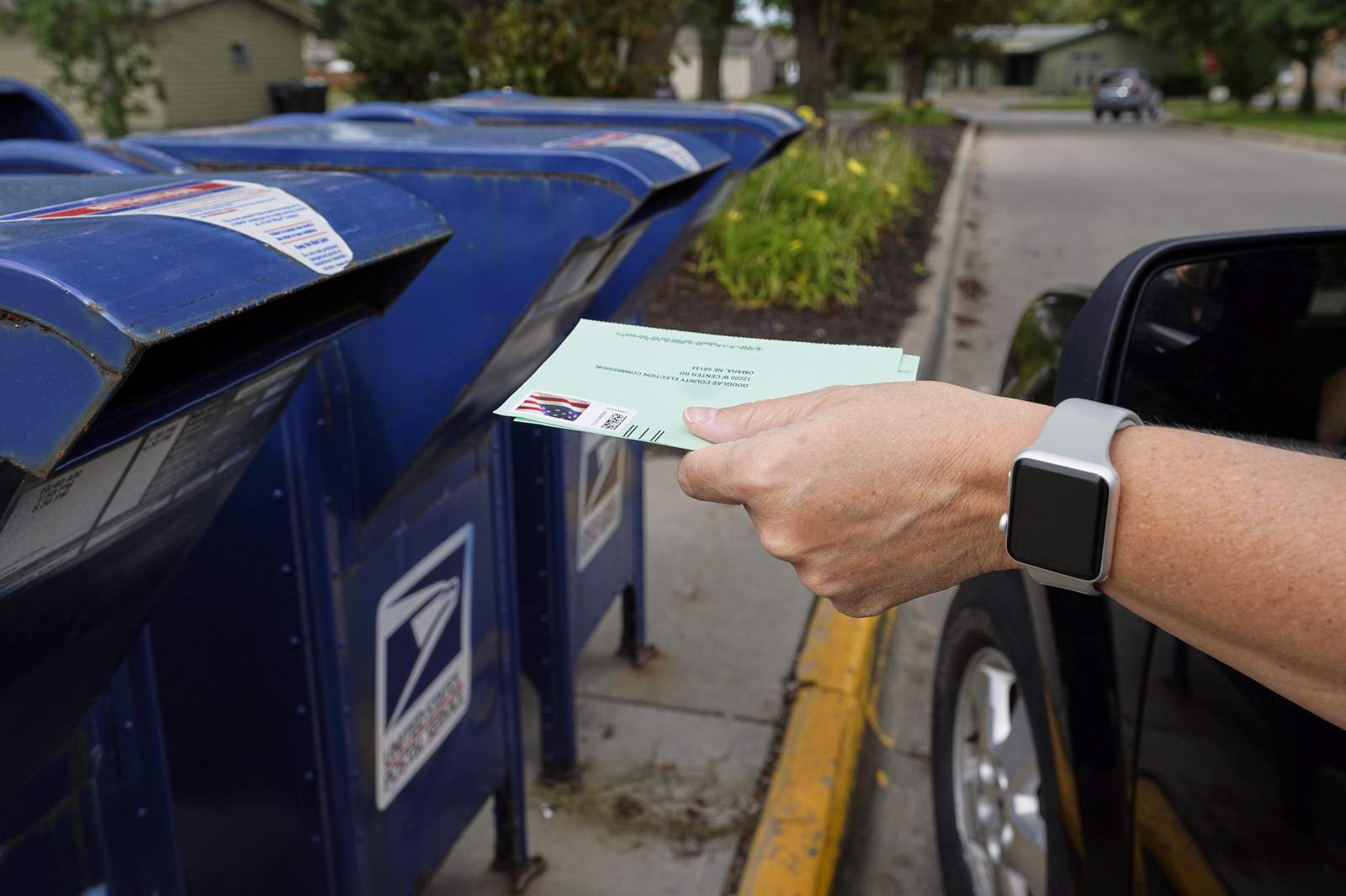 Postal Service agrees to reverse service changes that slowed down the mail