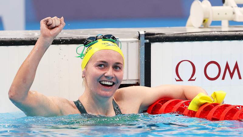 Australia’s Ariarne Titmus dethrones Katie Ledecky in thrilling 400m free final