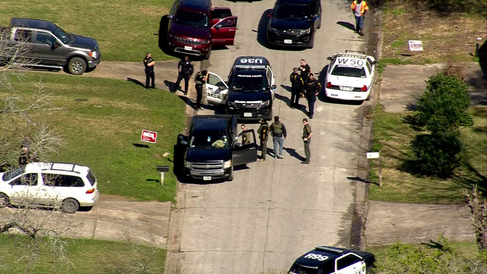 Chase ends in northeast Houston, officials say