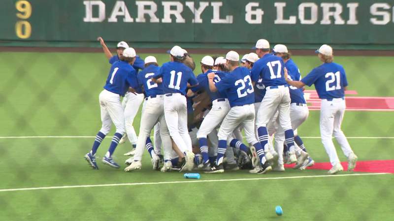‘The Dirtbags:’ Barbers Hill uses gritty mindset to get to the state tournament