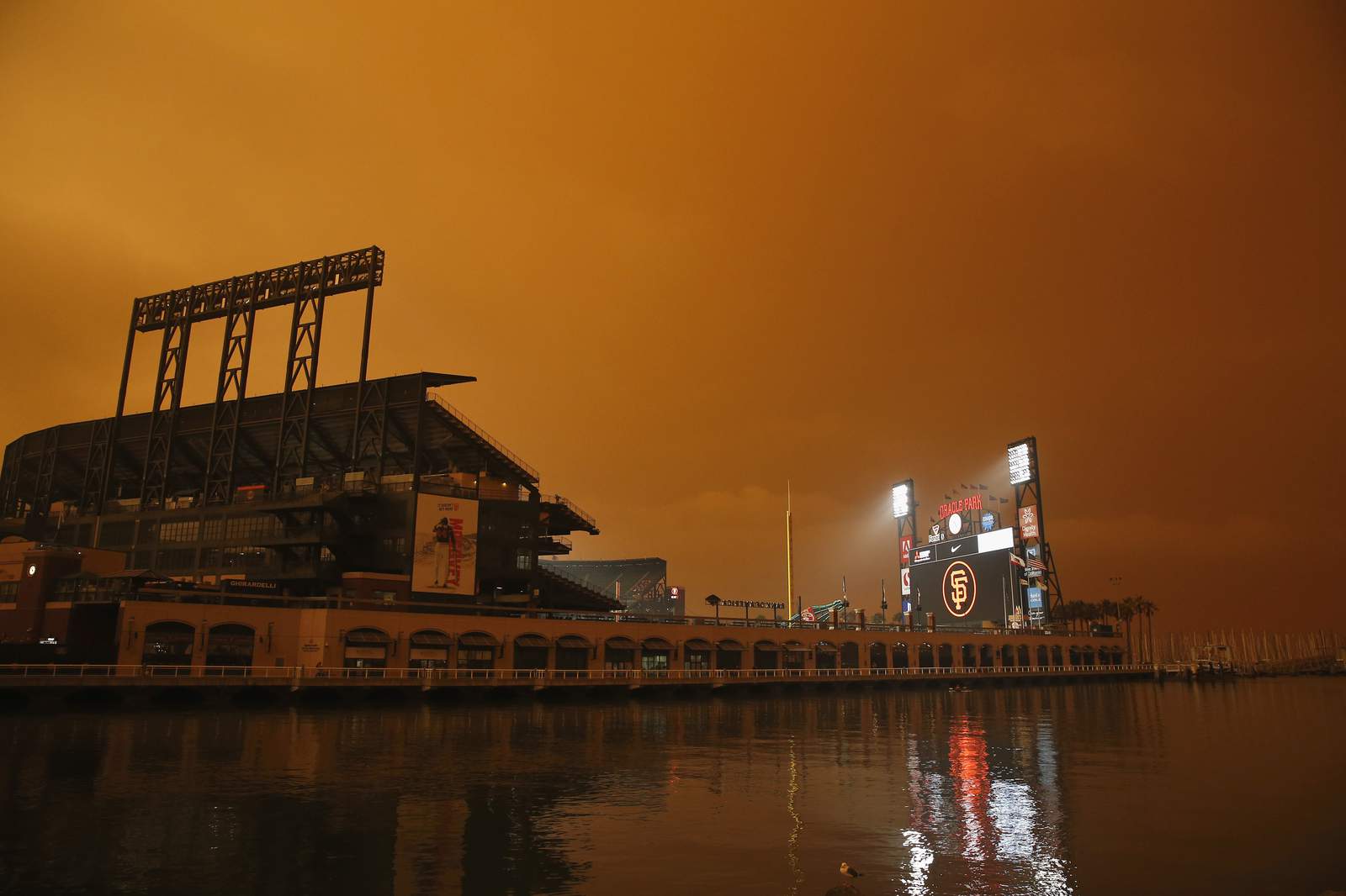 7 surreal photos: Wildfire smoke blankets San Francisco in a spooky orange glow