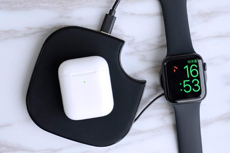 Power your iPhone and Apple Watch with this multifunctional charger, now 40% off