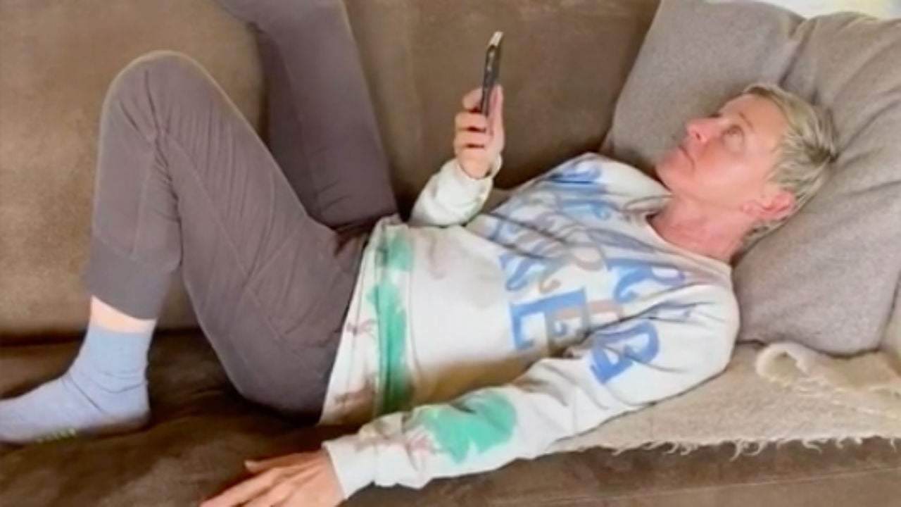 Ellen Degeneres Tells John Legend And Chrissy Teigen She S So Bored She Wishes She Had Kids