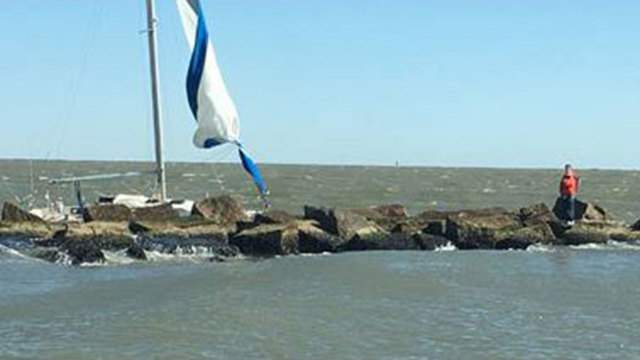 U.S. Coast Guard rescues 2 men after boat crash in Galveston