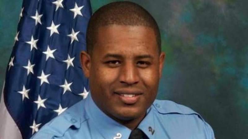 ‘How did this happen?’ Family, friends mourn death of off-duty New Orleans police officer killed in Houston