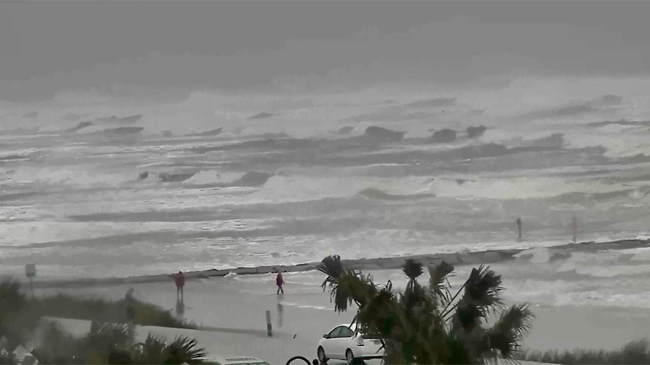 LIVE: Watch these Gulf Coast webcams as Hurricane Delta approaches
