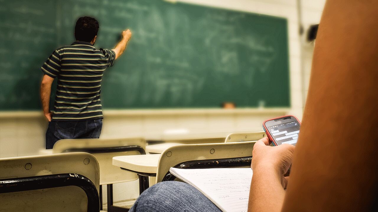 Parents Start Petition To Change Sbisd Cellphone Policy
