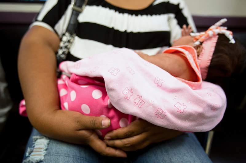 Texas Legislature moves to give moms on Medicaid six months of health coverage after birth
