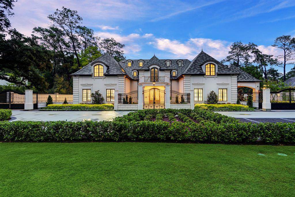 This Houston home on the market for $13 million has a palatial entertainment pavilion with conservatory, ballroom