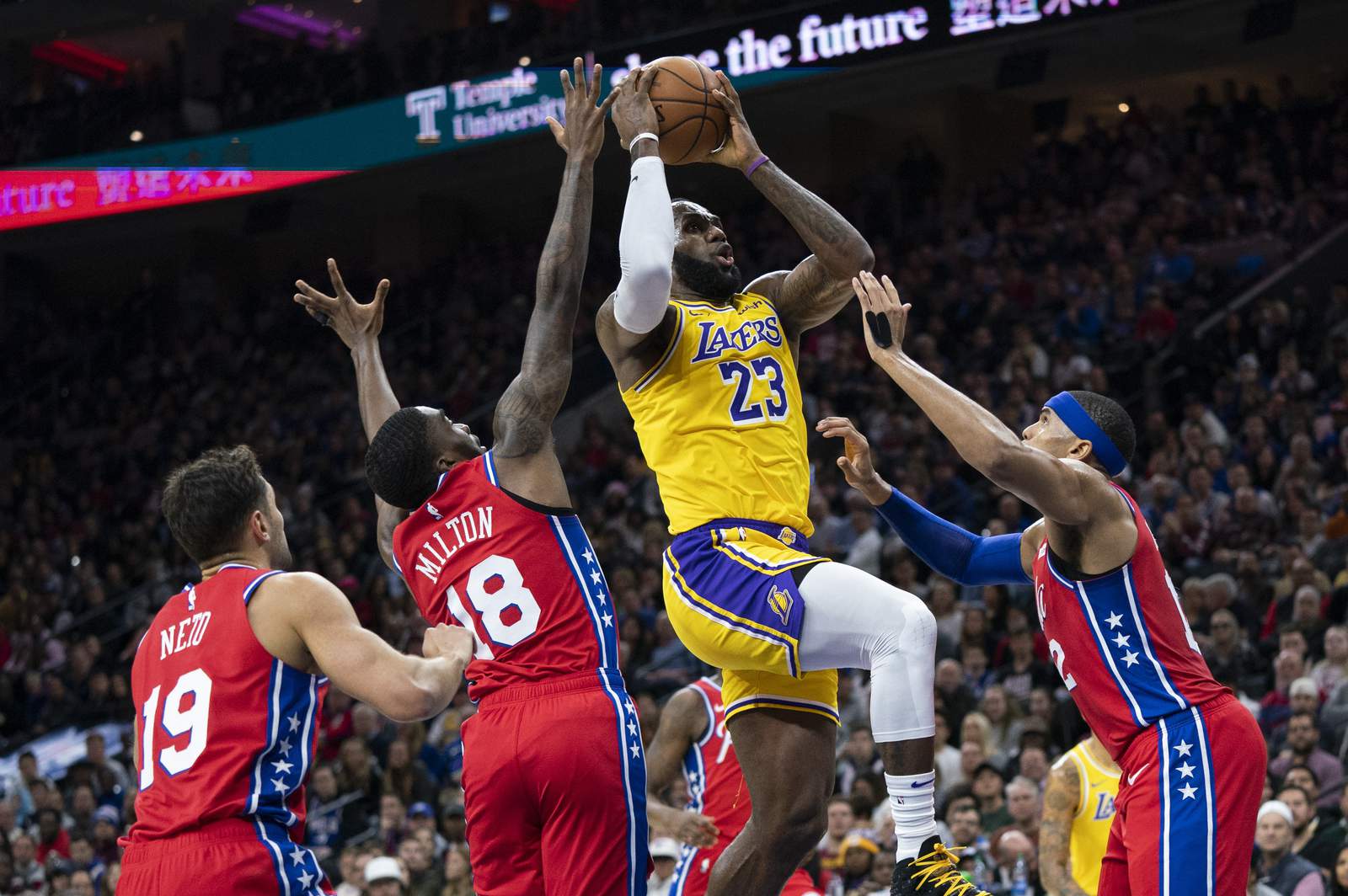 James Passes Bryant On Nba Scoring List In Lakers Loss