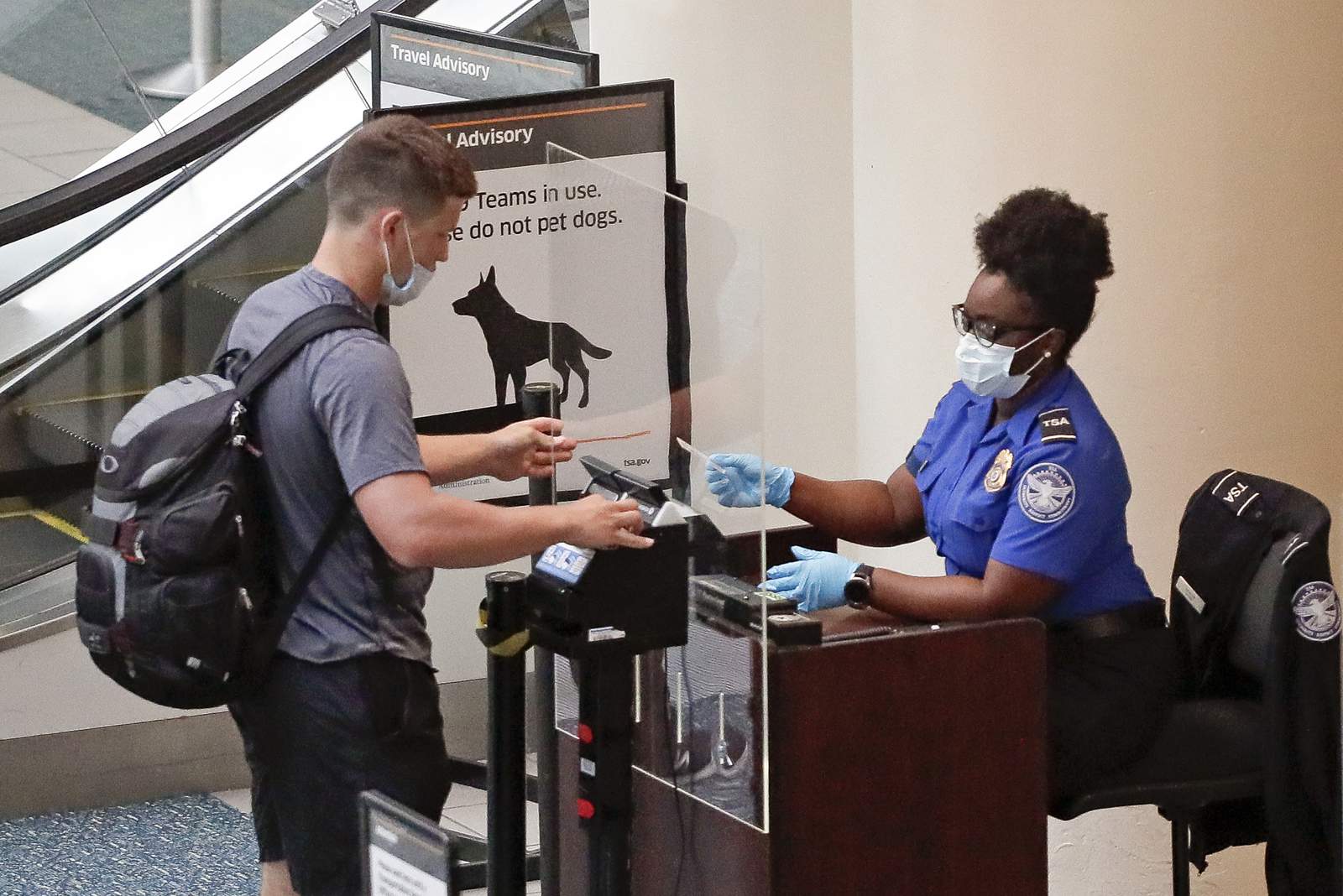 Reports: TSA insider faults agency's response to coronavirus