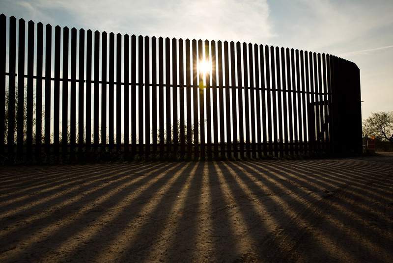 Gov. Greg Abbott promised “transparency and accountability” for border wall donations. But donors don’t have to use real names.