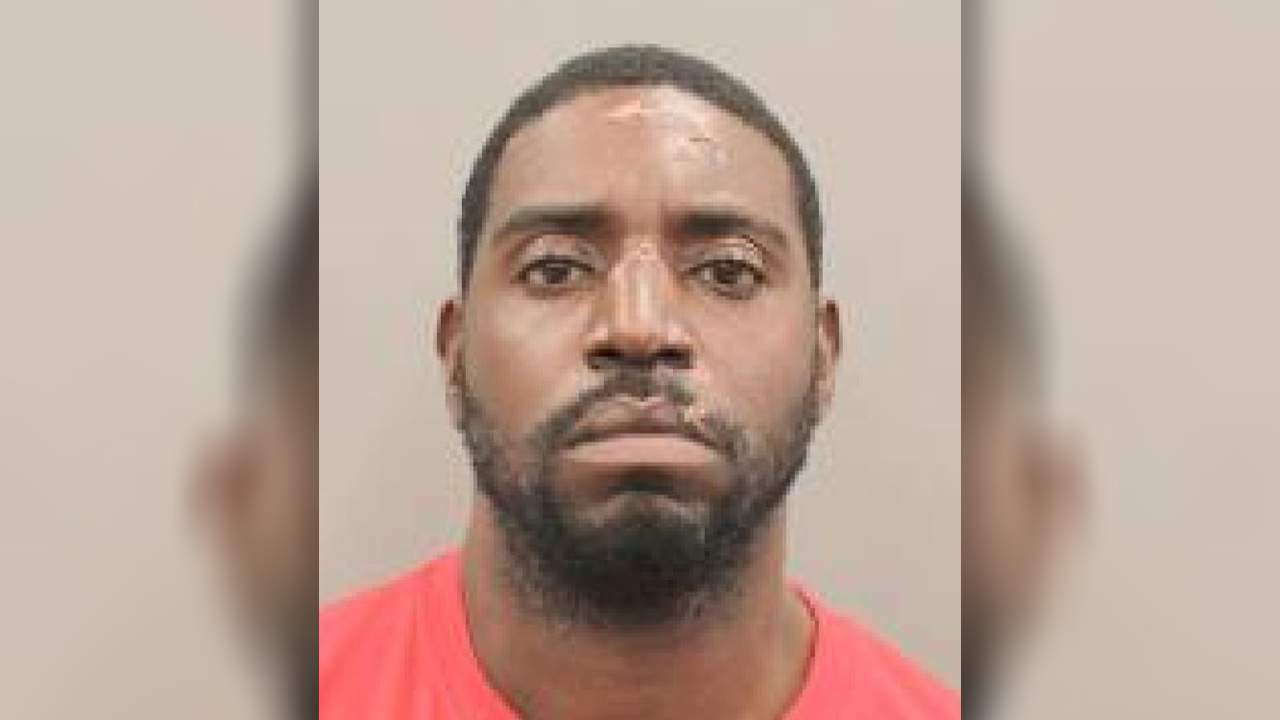 Harris County Jail inmate dies after being found 'unresponsive’ in his cell, officials say