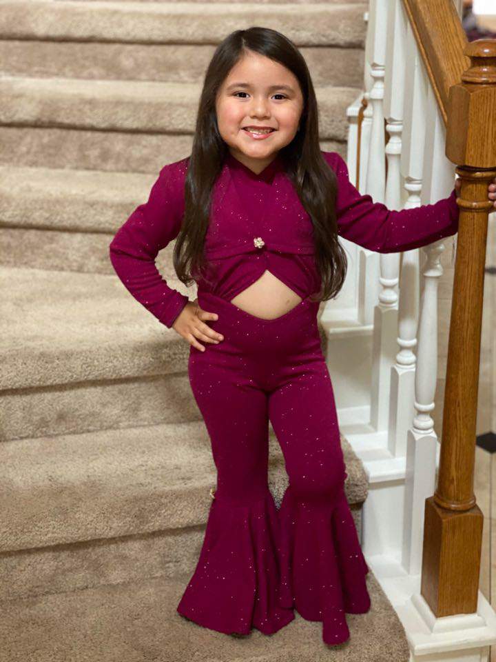 SO SELENA: This ADORABLE 4-year-old is the sweetest Selena lookalike we’ve ever seen