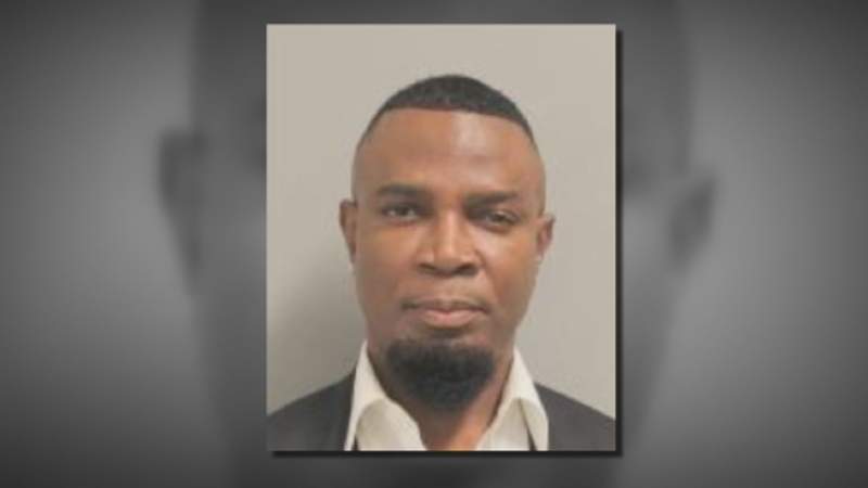 Harris Co. prosecutors investigating new claims of fraud against R. Kelly’s former crisis manager