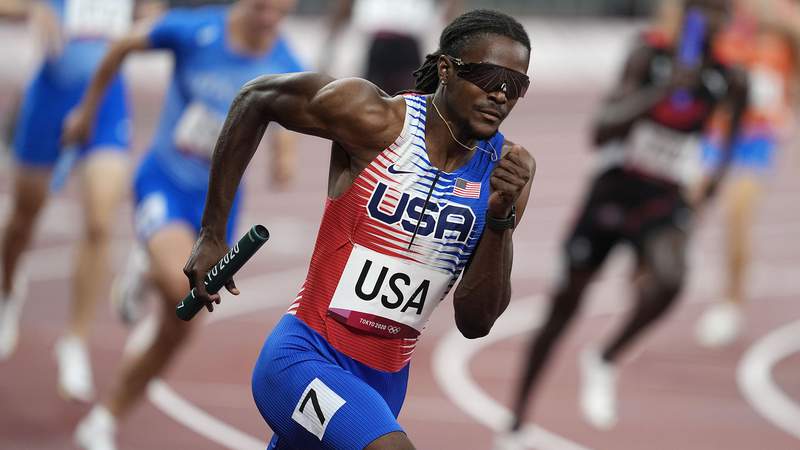U.S. men power through to 4x400m final in fastest time
