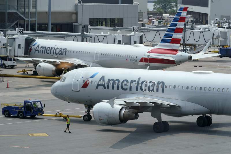 American Airlines extends alcohol ban through Jan. 18, report says