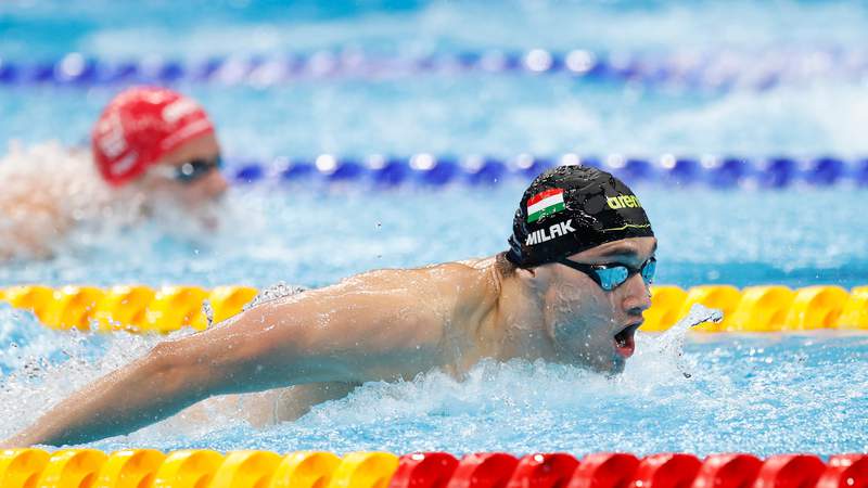 Kristof Milak breaks Olympic record for 200m butterfly gold