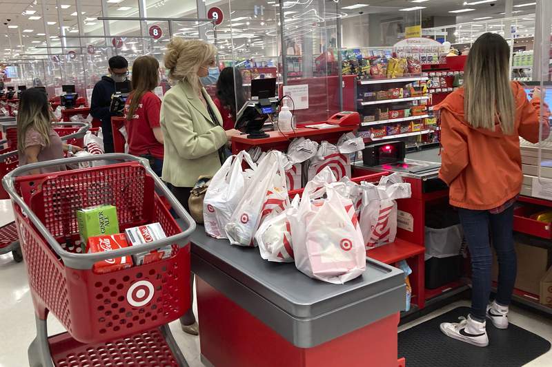 May consumer spending flat; incomes fall and prices jump
