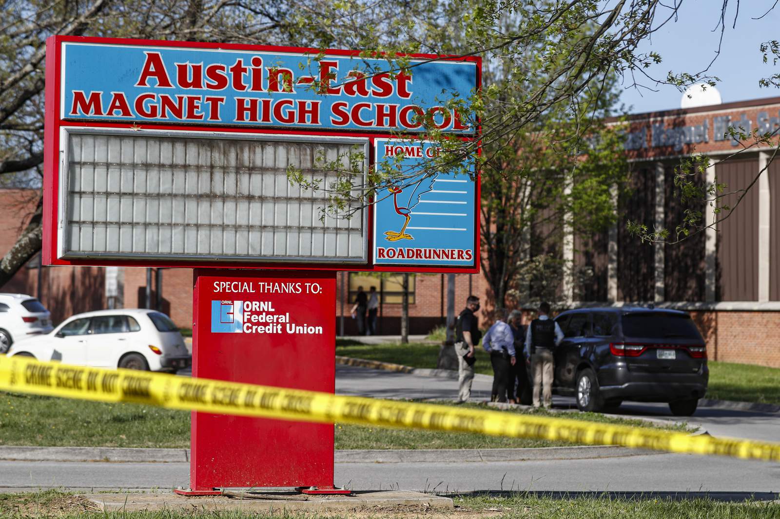 Mother: Girl, boyfriend fought before Tenn. school shooting