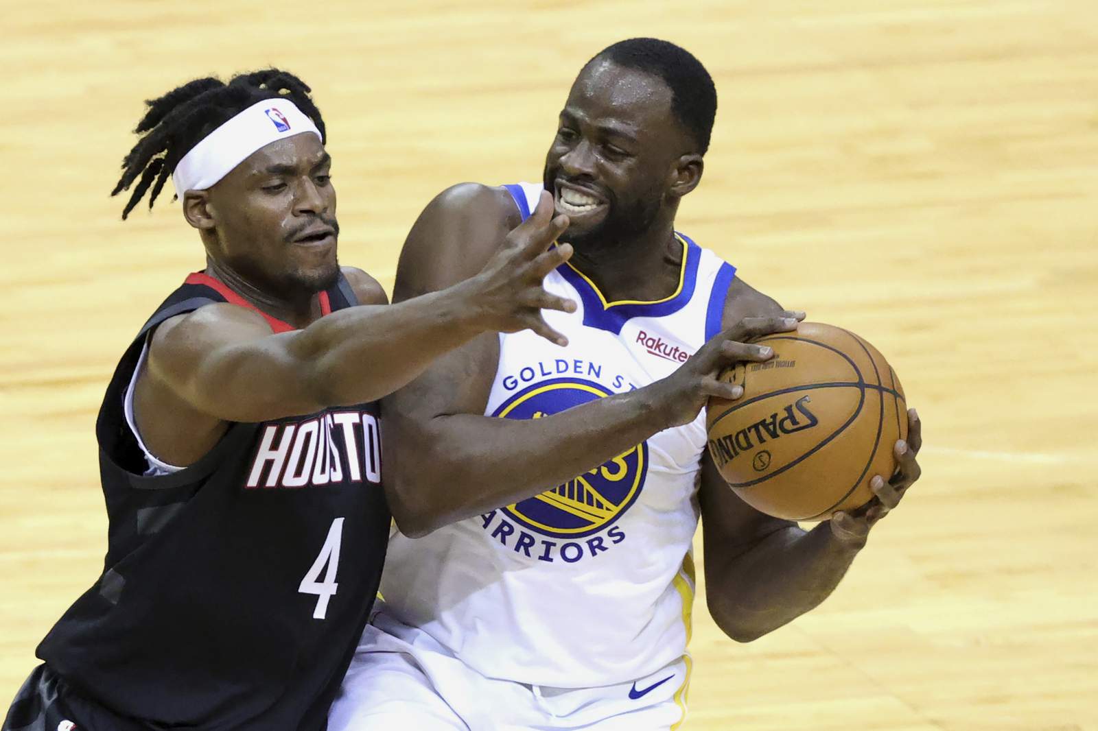 Warriors hand Rockets franchise-record 18th straight loss