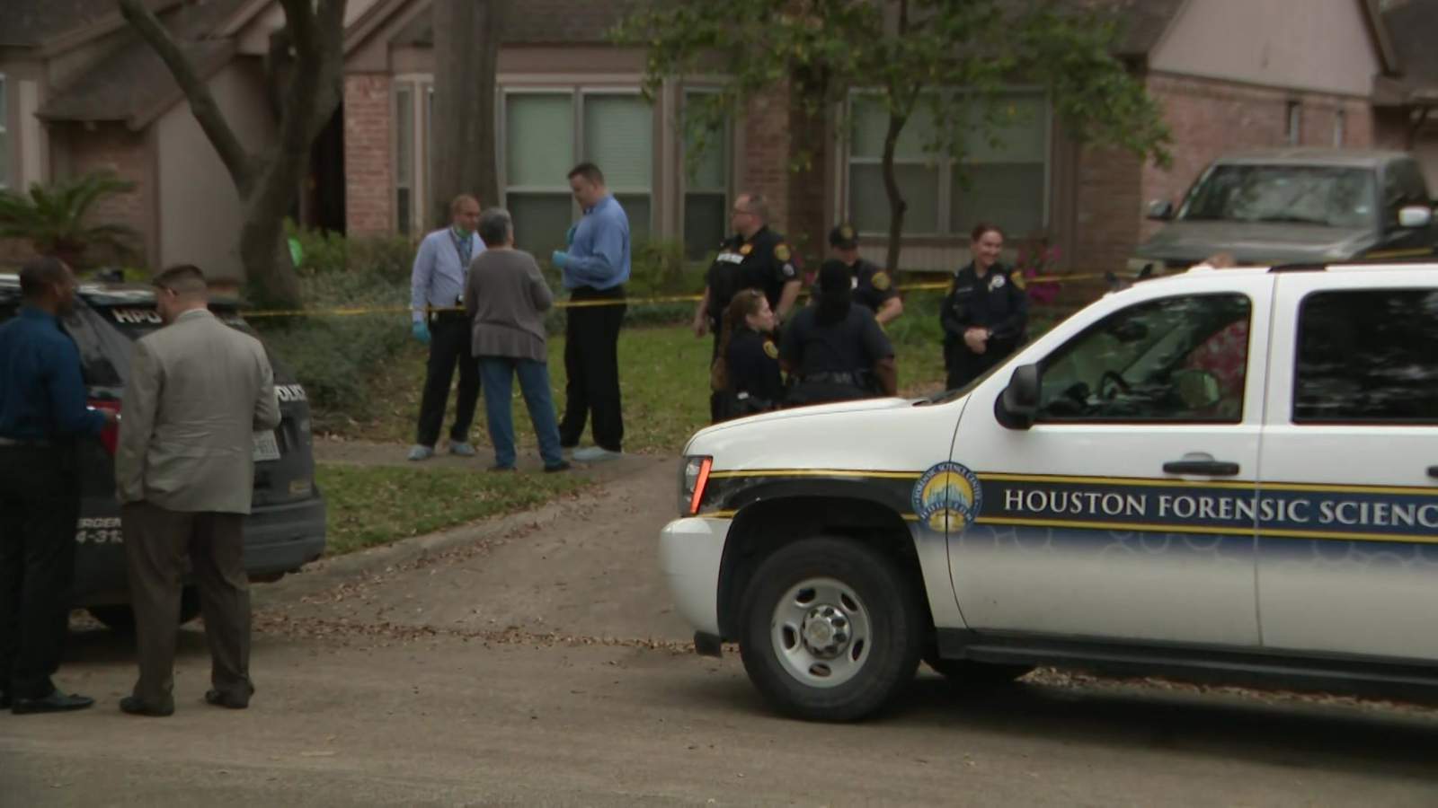 Elderly couple found dead in apparent murder-suicide at home in Clear Lake area, police say