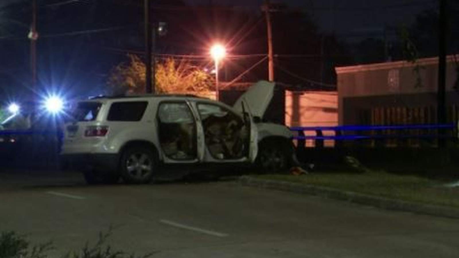 Man in SUV killed after crashing into concrete barrier in southwest Houston, police say