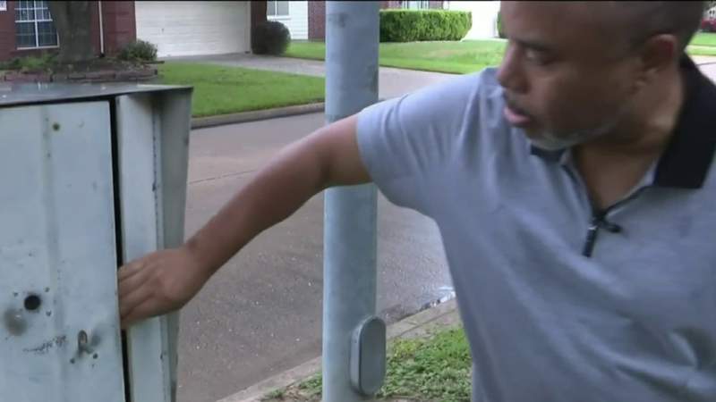 Residents say mailbox lock vandalized in Houston neighborhood