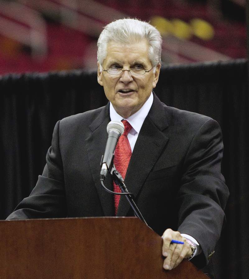 Bill Worrell broadcasting his final Rockets game on May 14