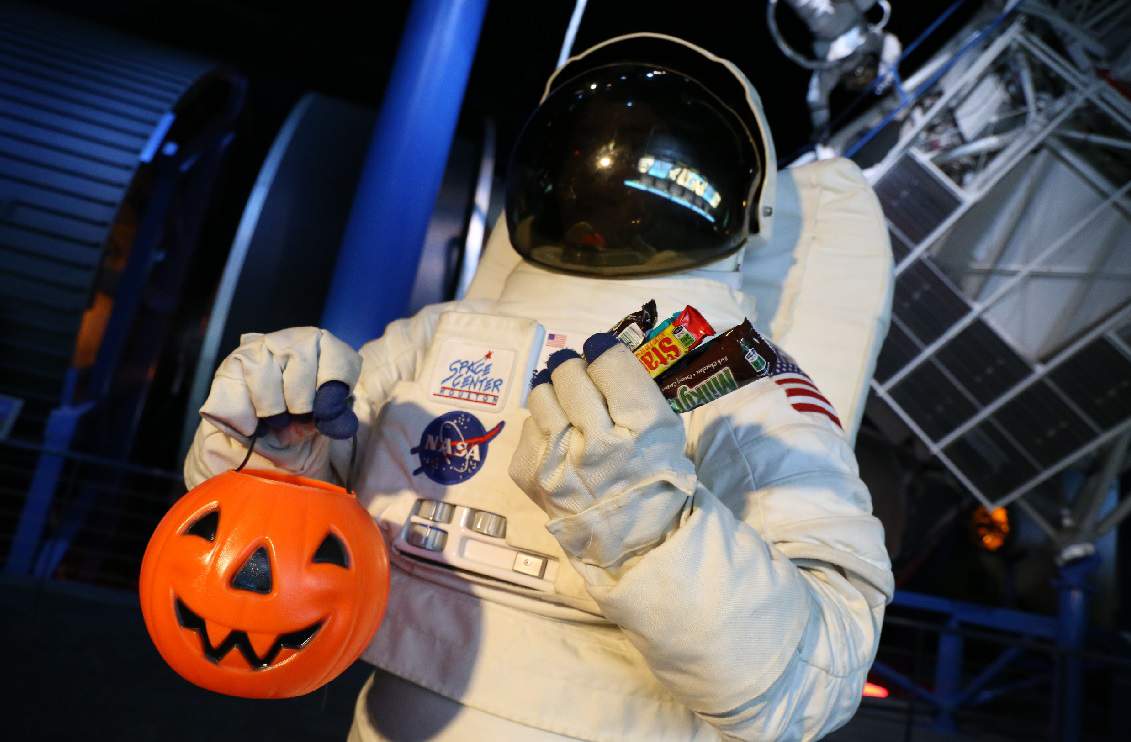Space Center Houston hosts family-friendly Halloween experience, Galaxy Frights