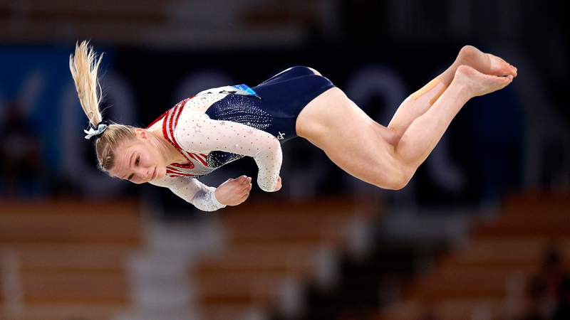 Live updates: Jade Carey is crowned Olympic floor exercise champion