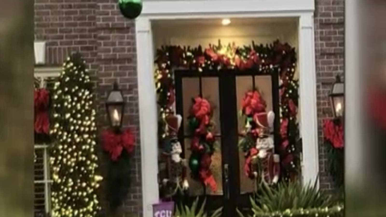 ‘Grinch’ steals life-sized Christmas decorations from home in the Galleria area