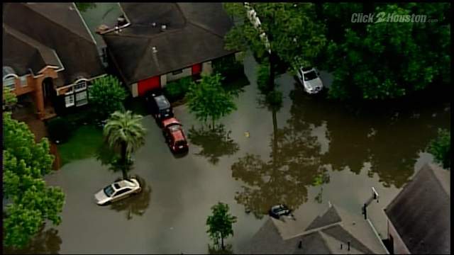 Meyerland families still displaced year after Memorial Day flood