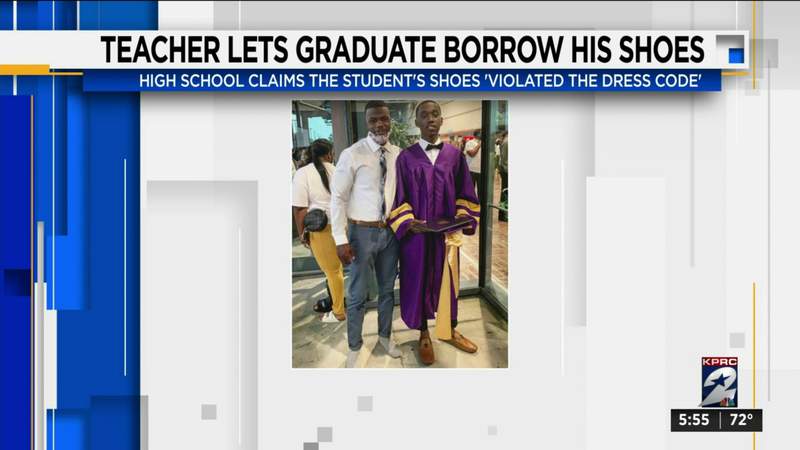 Louisiana teacher lets high school graduate borrow his shoes to walk across graduation stage to receive his diploma