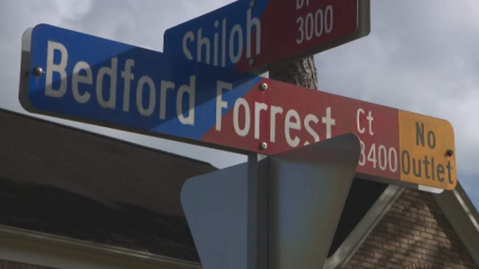 Missouri City councilmembers to hear public comments on street signs linked to KKK, Confederacy