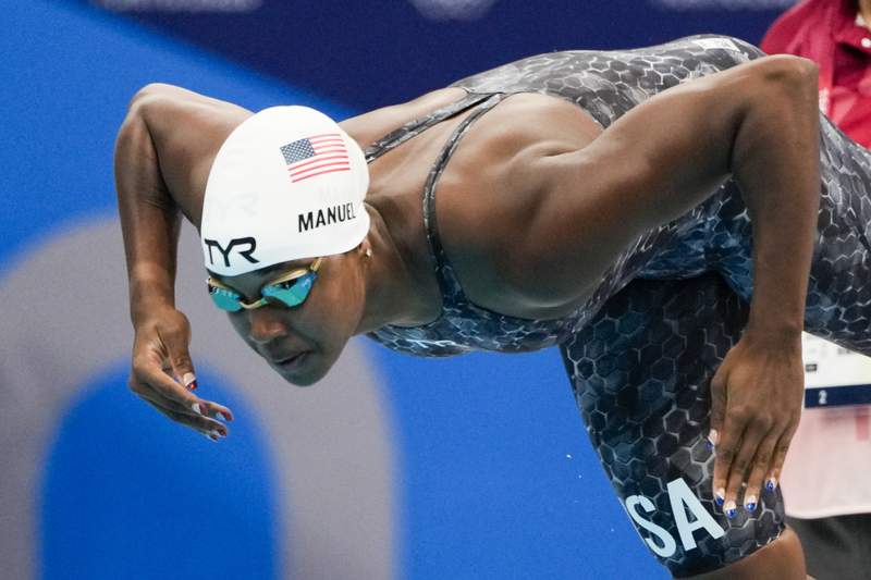 Simone Manuel swims tonight, other Texans medal contenders this weekend