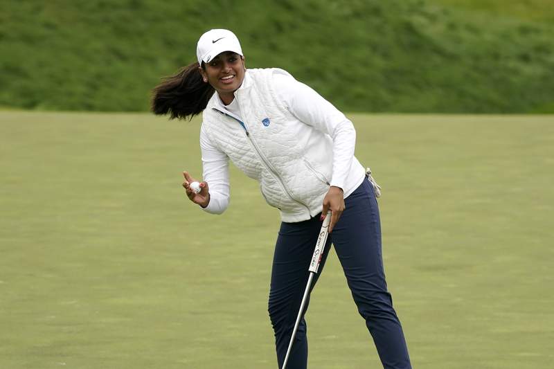 High school amateur holds clubhouse lead at US Women's Open