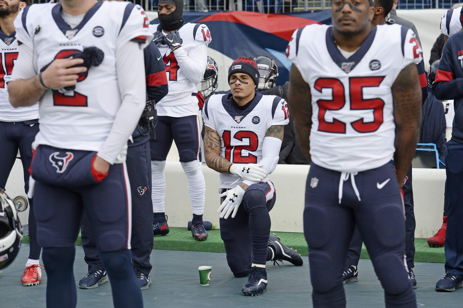 True Hero! Houston Texans players rally behind Kenny Stills after he was arrested during a Breonna Taylor protest