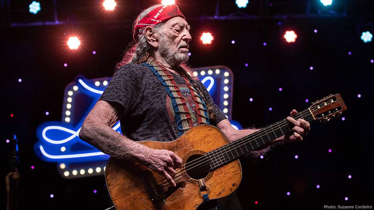 Don’t miss out: Willie Nelson is performing a free show on a streaming service