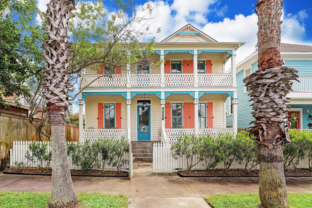 See inside this charming century-old Galveston home thats on sale for $505,000