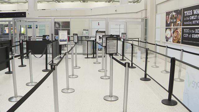 IAH closes TSA checkpoints at Terminal B