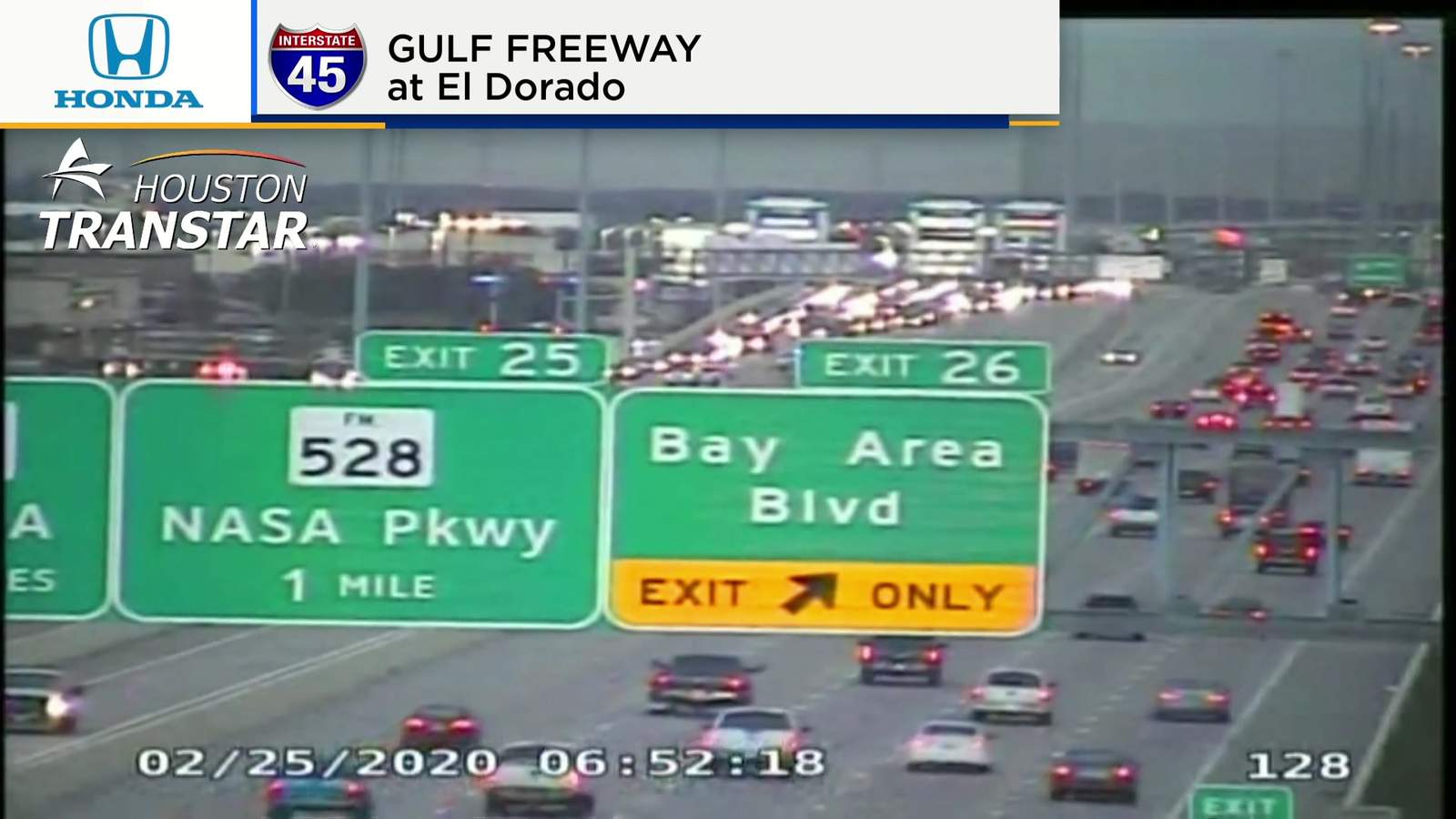 Lanes reopen after accident causes major gridlock for commuters on Gulf Freeway, authorities say