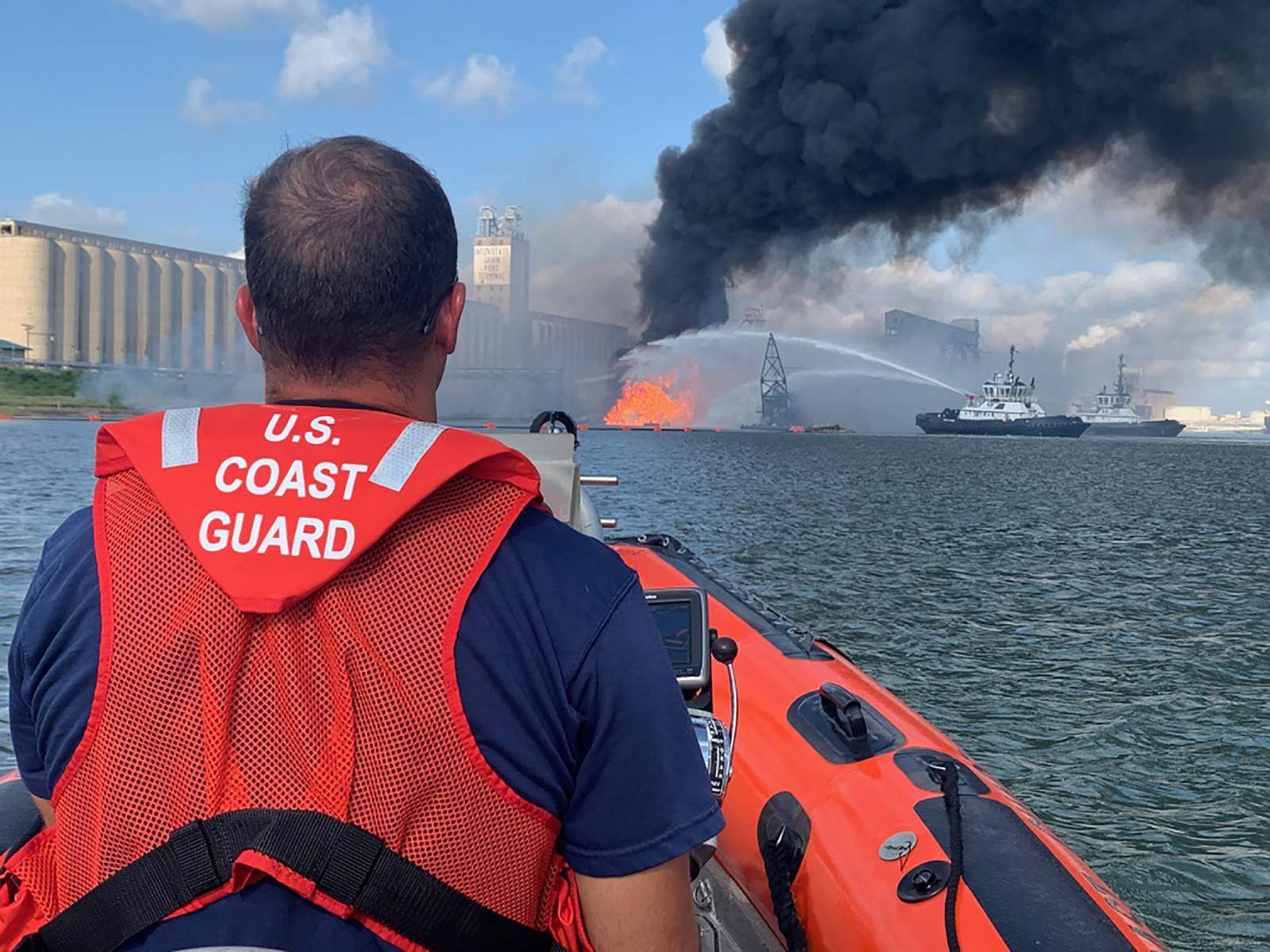 Search ends for 2 still missing after Texas port explosion