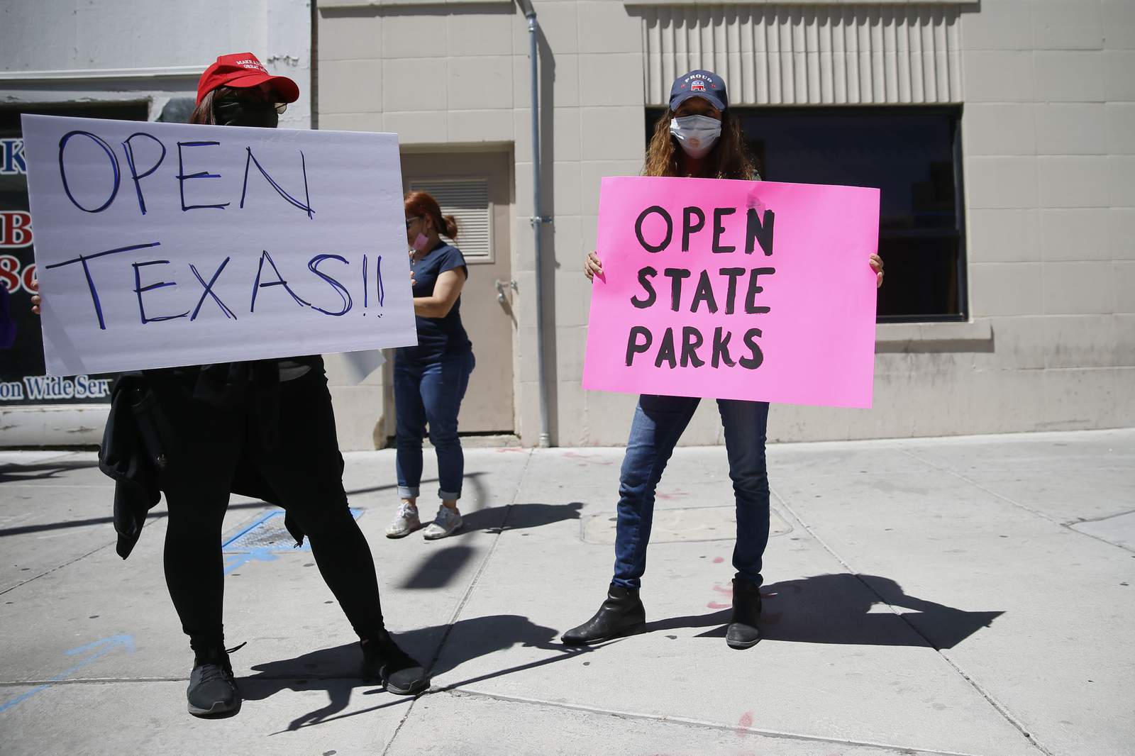 Gov Greg Abbott Plans To Reopen Texas This Is How Social Media