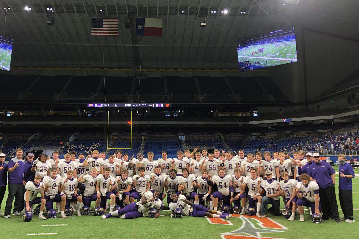 Video/Recap: Shiner Bounces Back Against Refugio; Advances To State Semifinal