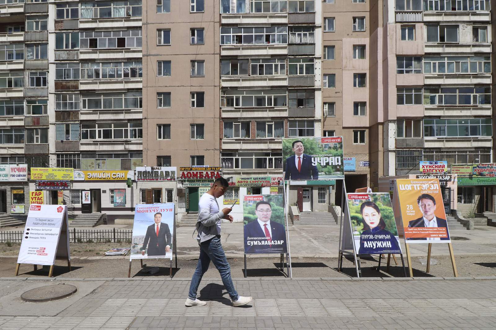 Mongolians vote in parliamentary polls amid economic woes