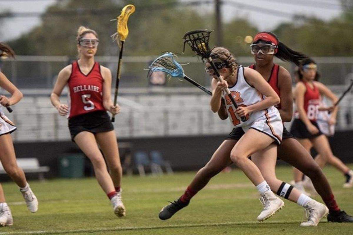 "Camo Girl": St. Pius X's Lesmeister rising star on lacrosse circuit