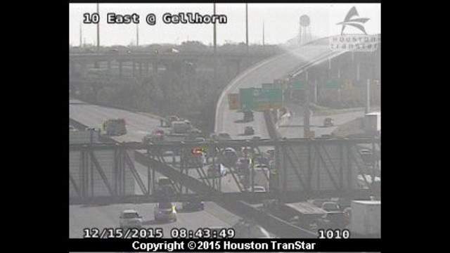 I-10 east reopens at 610 East Loop after 2-vehicle crash