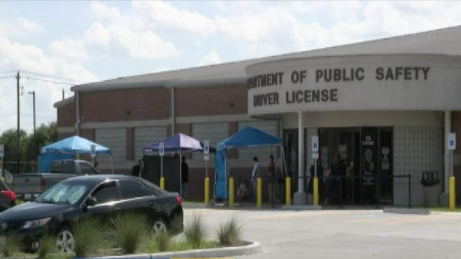 Texans face delays of weeks, months to renew drivers licenses
